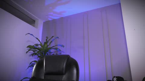 Frank Farrell. Hey remember to give me a thumbs up Ty online show from April 2026 09:04:02 PM