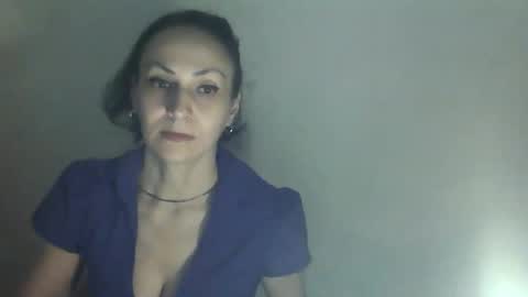 frankieteasing online show from November 2025 01:30:01 AM