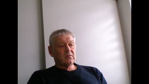 frannkboy61 online show from April 2026 12:03:02 PM