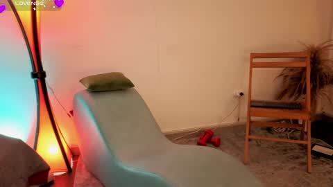 Fransheska online show from April 2026 12:06:02 PM