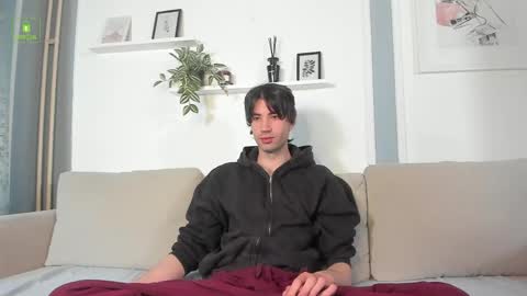 Freddie online show from April 2026 05:43:02 AM