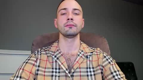 Snapshot of free_man___ chatting on November 2025 05:58:02 PM Andrew online show from November 2025 05:58:02 PM