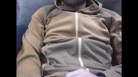 frencheeboy online show from November 2025 05:37:01 PM