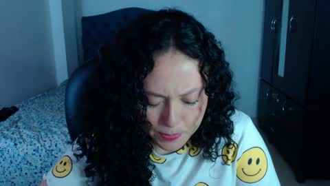 Snapshot of freud_x_louise1 chatting on May 2026 10:04:02 PM Louise online show from May 2026 10:04:02 PM