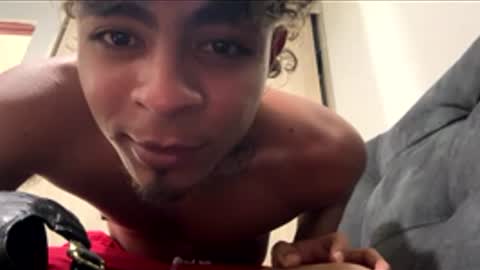 freyva_ online show from April 2026 05:54:02 AM