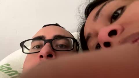 Snapshot of friendlyfeatures chatting on April 2026 08:20:02 PM friendlyfeatures online show from April 2026 08:20:02 PM