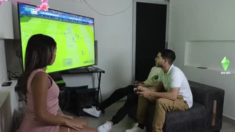 Bella Fran Steven and Pepe online show from December 2024 05:33:02 AM