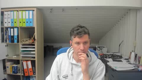 Francois online show from November 2025 07:02:01 PM