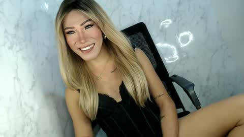 Snapshot of fuckerjenny8 chatting on June 2026 05:50:01 PM sweetyJENNY online show from June 2026 05:50:01 PM