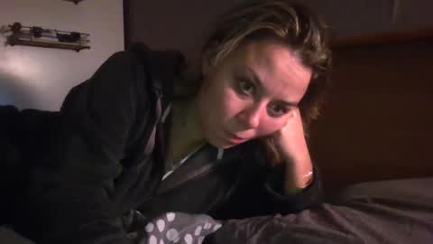 La online show from November 2025 09:04:01 PM