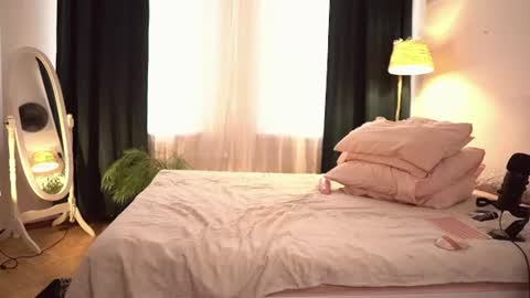 Snapshot of fuckingtoy_ chatting on June 2026 02:42:01 PM Eva all my links online show from June 2026 02:42:01 PM