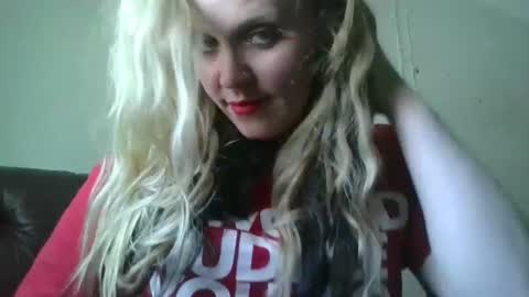 Snapshot of fuckroundfindout513116 chatting on February 2025 05:31:01 PM fuckroundfindout513116 online show from February 2025 05:31:01 PM