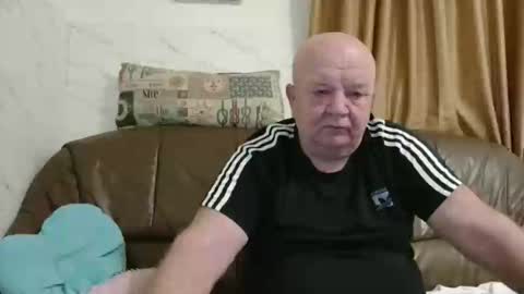 fullballs6 online show from April 2026 02:12:02 AM