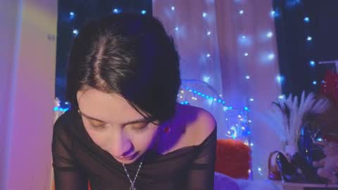 Tiffany online show from February 2025 04:12:02 AM