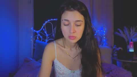 Tiffany online show from October 2025 01:25:01 AM