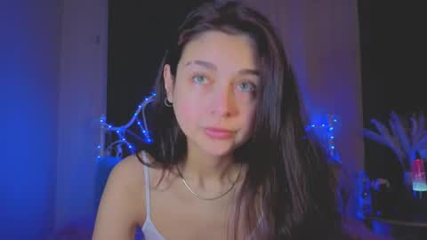 Tiffany online show from October 2025 01:47:01 AM