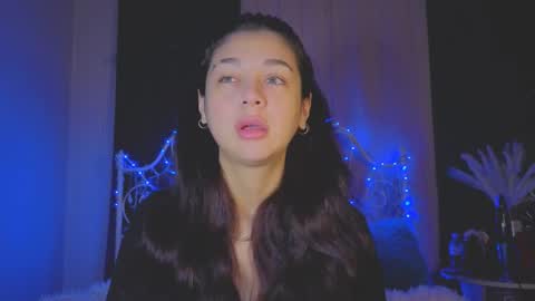 Tiffany online show from November 2025 02:45:01 AM