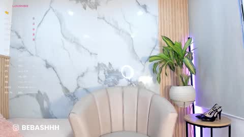   Independent model online show from March 2026 12:22:01 PM