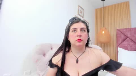 Gabriela. online show from April 2026 12:39:01 PM