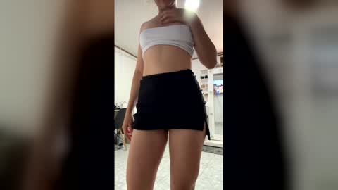 Gabriella online show from December 2025 05:18:02 PM