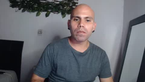 Gabriel online show from December 2025 03:23:01 AM