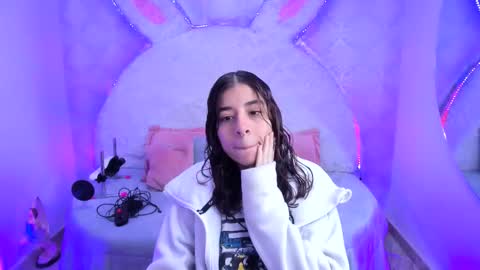 Gaby online show from March 2026 07:17:01 PM