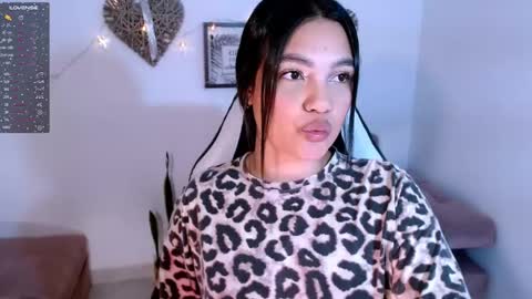 My name is Gabriela.. nice to meet you thumbs up please its very important to me online show from May 2026 07:13:02 AM