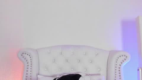 Gaby online show from April 2026 07:58:01 PM