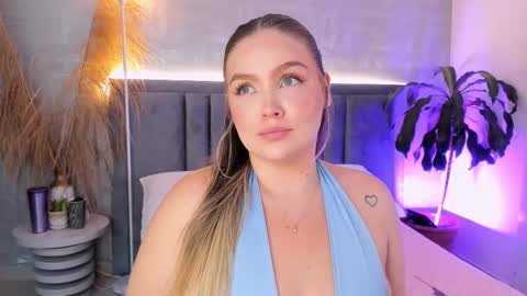 Gaia Baker  online show from March 2026 04:10:01 PM