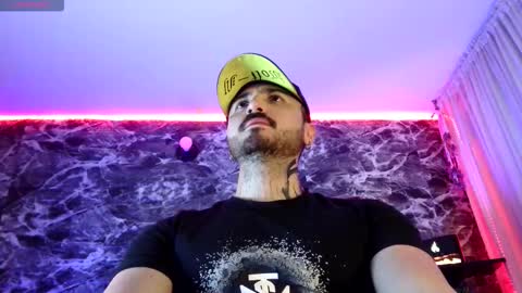 Chris  Dont forget to gift me thumb up Its very important to me and makes me happy AF  online show from November 2025 06:35:02 AM