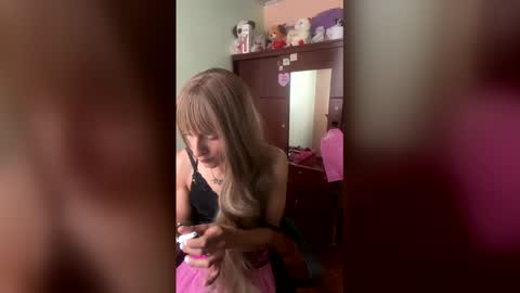 gatita_033 online show from April 2026 12:19:02 PM