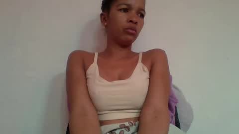 Snapshot of gelmene chatting on June 2026 04:08:01 AM gelmene online show from June 2026 04:08:01 AM