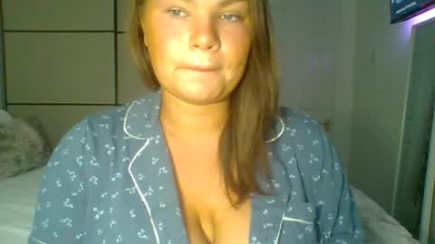 Snapshot of gemmarmalade chatting on July 2026 05:43:01 AM GEMMARMALADE online show from July 2026 05:43:01 AM
