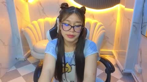 genesis_b_ online show from March 2026 08:15:01 PM