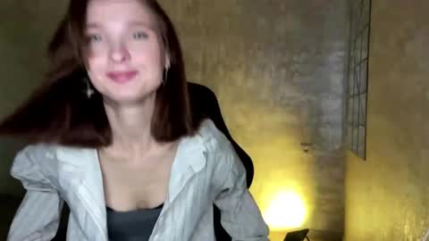 Riana online show from May 2026 03:45:01 AM