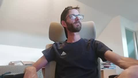 gentelassss online show from August 2026 02:05:02 PM