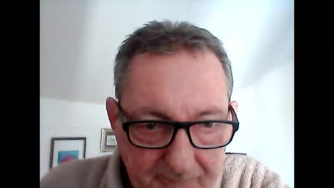 Snapshot of georg1412 chatting on November 2025 09:10:02 AM georg1412 online show from November 2025 09:10:02 AM