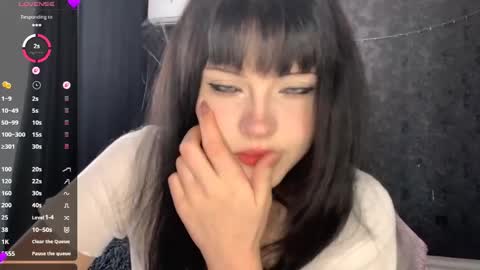 EmelyWoodes online show from May 2026 06:53:01 AM