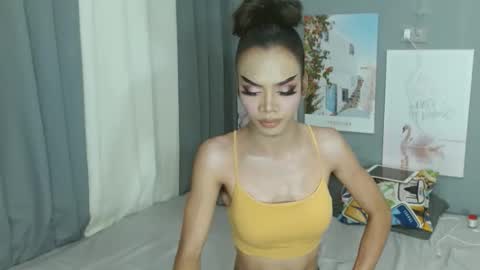 Snapshot of gerogoussidney chatting on April 2026 06:19:01 PM Sidneymorens online show from April 2026 06:19:01 PM