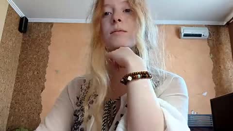 Kate online show from May 2026 03:02:02 AM