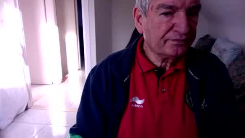 Gisse online show from December 2025 01:06:01 PM