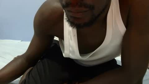 giant_couple online show from June 2026 02:12:01 AM