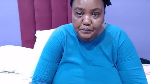 gianttitts online show from March 2026 06:12:02 PM