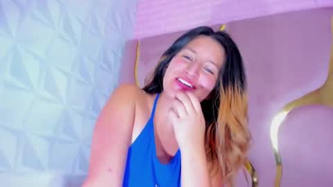 GiaRoussel online show from January 2025 08:56:02 PM