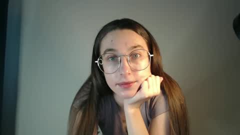 Gigi online show from December 2024 12:55:01 PM