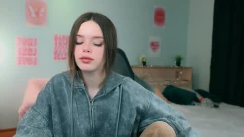 Ginny online show from June 2026 09:21:02 PM