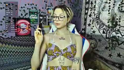 Ginny online show from October 2025 12:35:01 PM