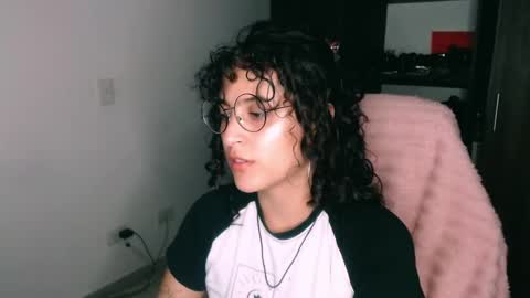 giny_bean online show from April 2026 01:00:02 AM