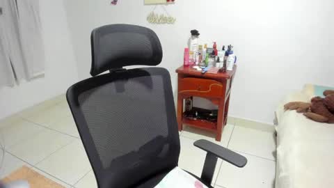 GIO RIVERA online show from April 2026 04:40:01 AM