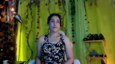 Girasol Walton online show from June 2026 12:15:02 PM